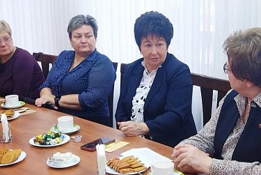 Мамам, воспитавшим героев
